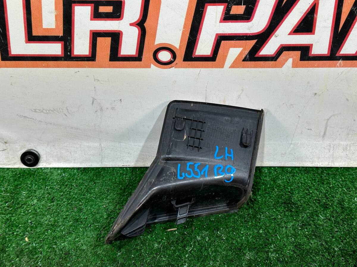 LR128148 LH Lamp Access Cover Range Rover Evoque New L551 (2019-) Used